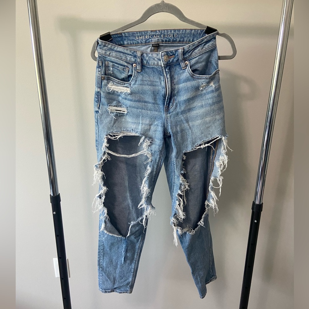 American Eagle mom jeans